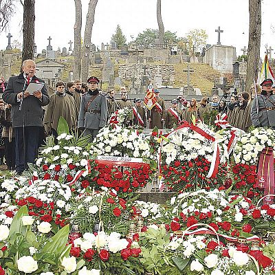 Wspólne serc bicie nad sercem Marszałka
